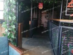 城东豪华时尚餐饮低价转